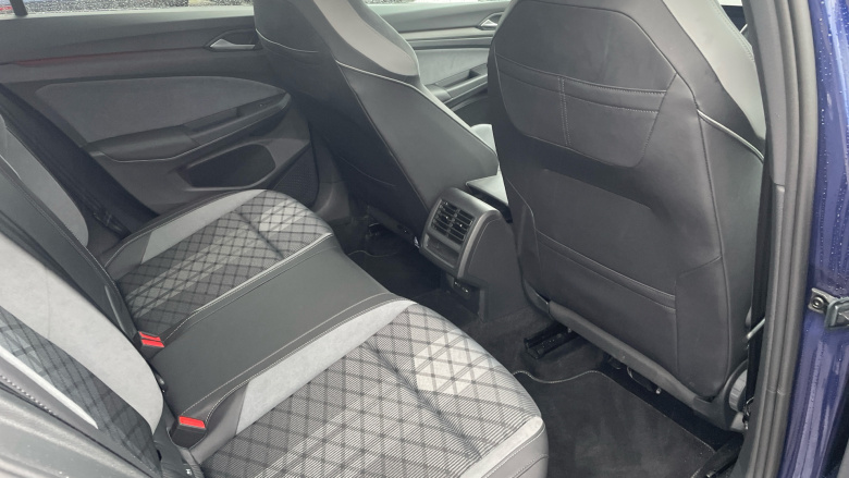 Volkswagen Golf 1.5 eTSI 150 R-Line 5dr DSG Petrol Hatchback